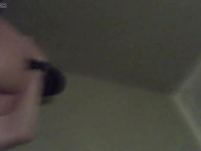 Russian chubby amateur Jana gets eaten out and fucked on video