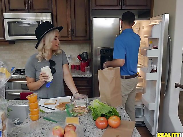 Hung nerd fucks blonde babysitter Daisy Haze in the kitchen