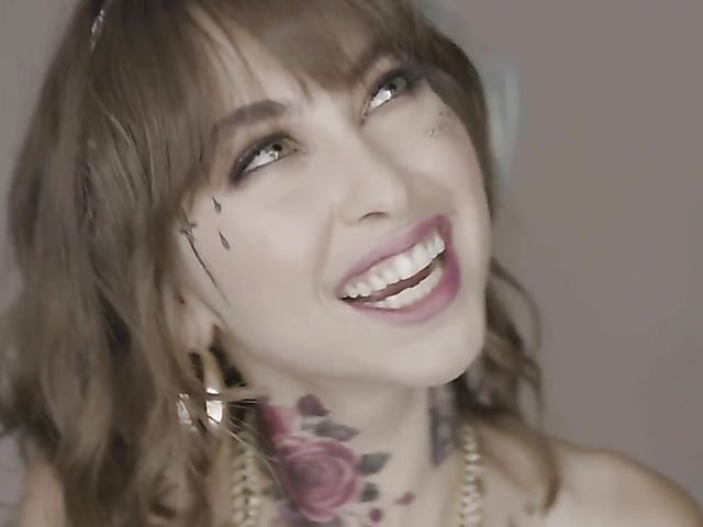 Inked up Riley Reid interracial fun with a black gun in her pussy