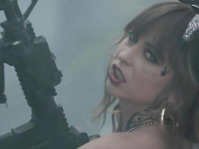 Inked up Riley Reid interracial fun with a black gun in her pussy