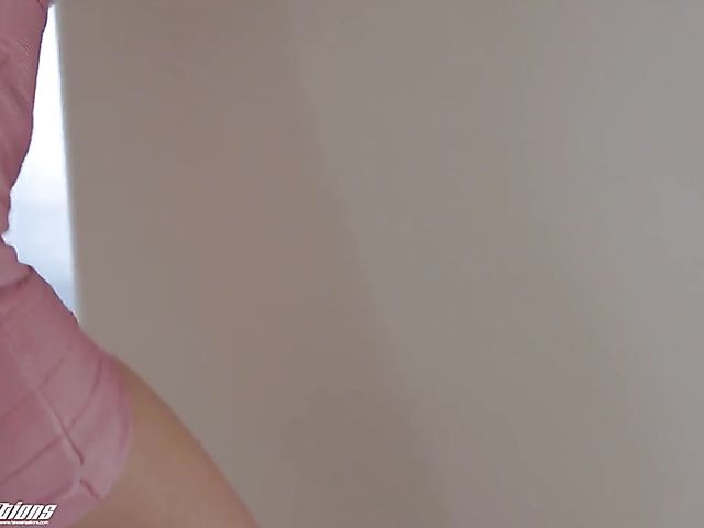 Big jugged MILF Alexis Fawx enjoys Steve Holmes' old dick in her snatch