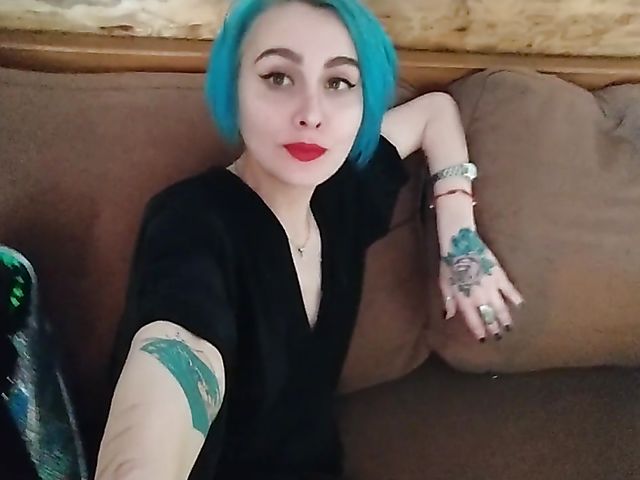 Amateur public pussy flashing and eating off the toilet