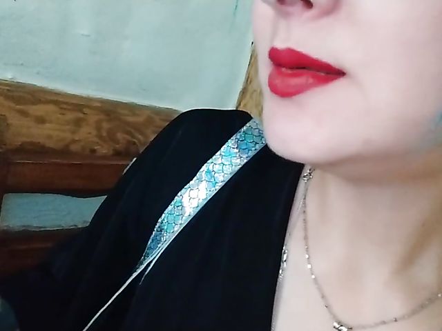 Amateur public pussy flashing and eating off the toilet