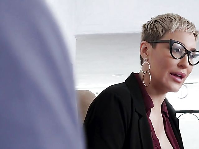 Short hair MILF lawyer Ryan Keely wants that young hard dick