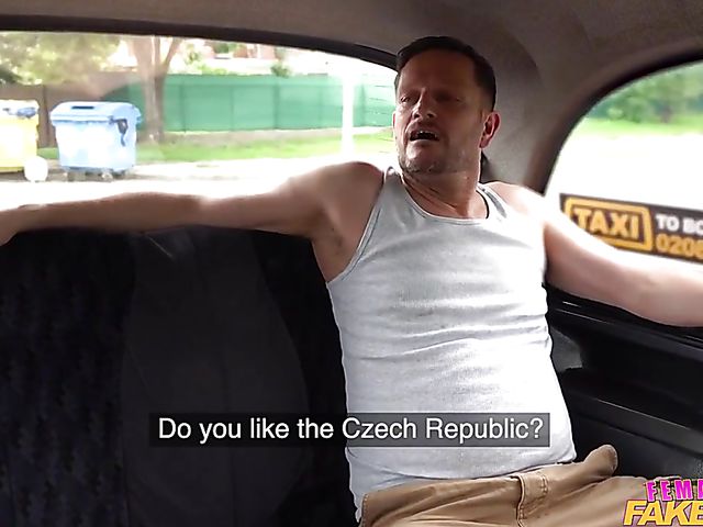 Backseat fuck with busty taxi driver Daisy Lee