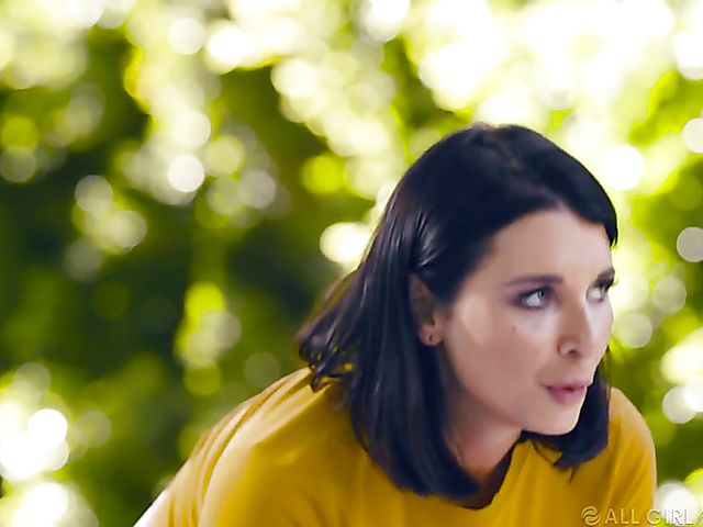 Lesbian massage in the garden with Silvia Saige and Ivy Lebelle