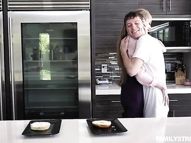 Step mom teaching daughter Bunny Colby how to fuck