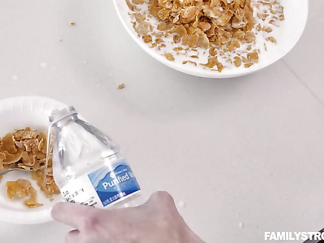 Step mom teaching daughter Bunny Colby how to fuck