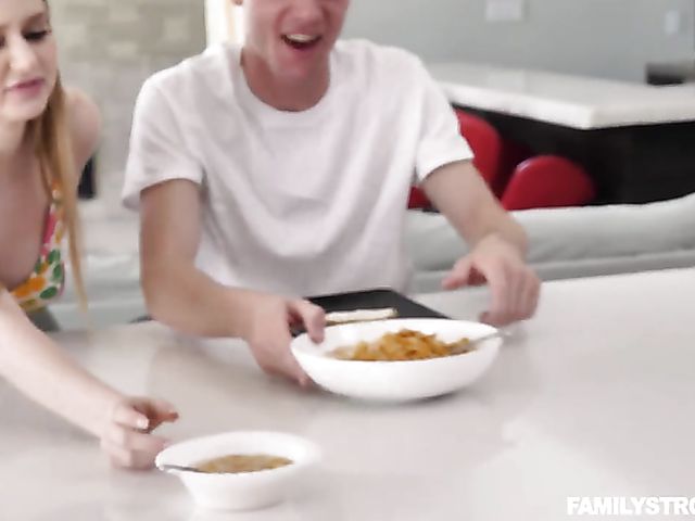 Step mom teaching daughter Bunny Colby how to fuck