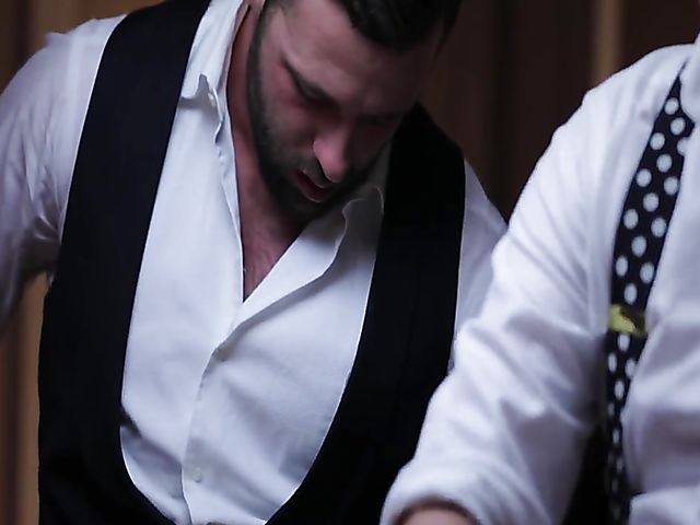 Erotic threesome with provocative waitress Daisy Steel