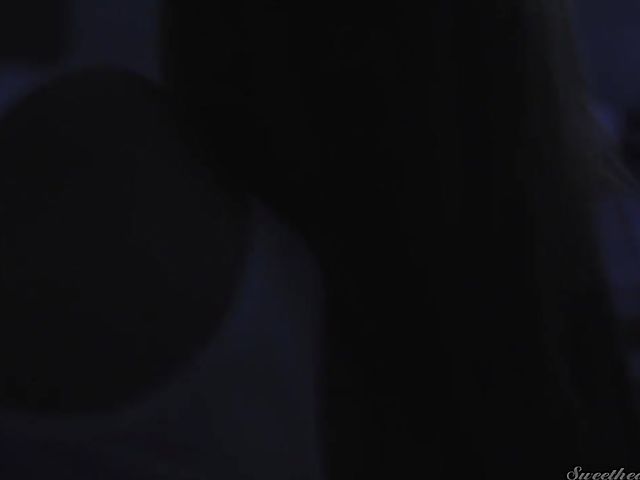 Chloe Cherry and Serene Siren steamy lesbian shower