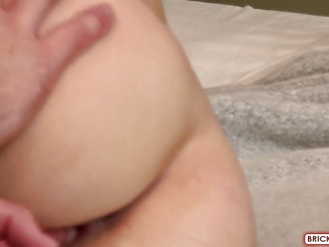 Kendra & Valentino - Real marine couple from San Diego having hot sex in bed