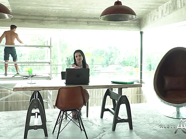 All fake bombshell Aletta Ocean anal with a window cleaner