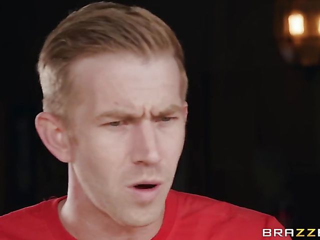 Kiki Minaj anal interracial doggy with hung white dude Danny D