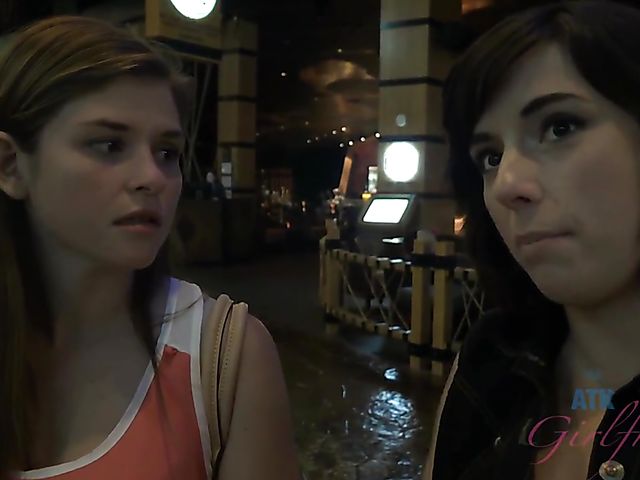 Hairy lesbian girlfriends Simone Delilah and Lara Brookes in Vegas