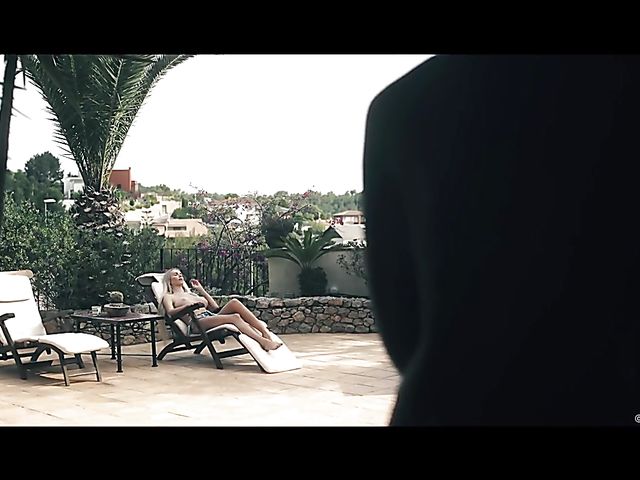 Sensual lesbian lovemaking with Florane Russell and Lee Anne