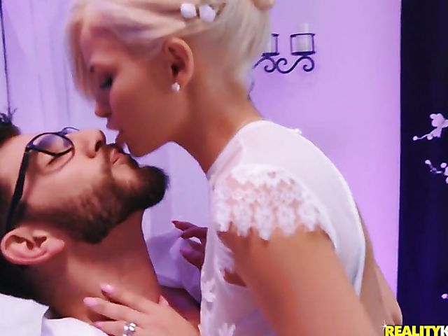 Romantic sex with passionate blonde bride Kiara Cole 