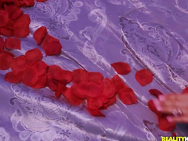 Romantic sex with passionate blonde bride Kiara Cole 