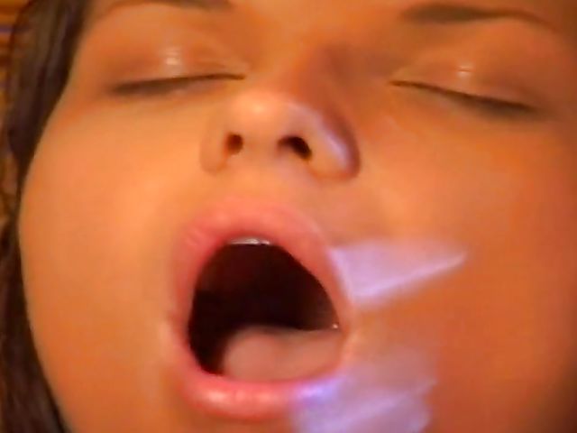 Angelica Sweet and Yasmyne Fitzgerald lesbian bath in the early 2000s