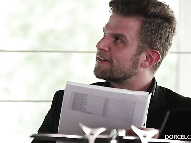 Lesbian stockings beauties Cherry Kiss and Poppy Pleasure