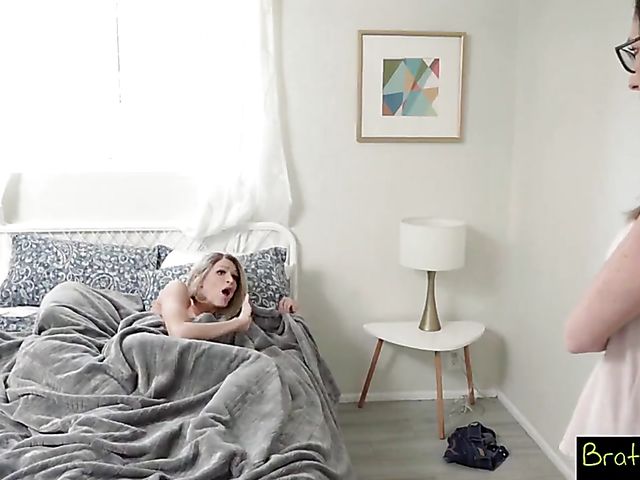 Hot sister Emma Hix enjoys her stepbrother's cock in her twat