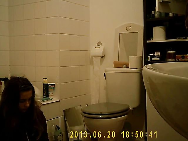 Skinny amateur masturbating in the bathroom