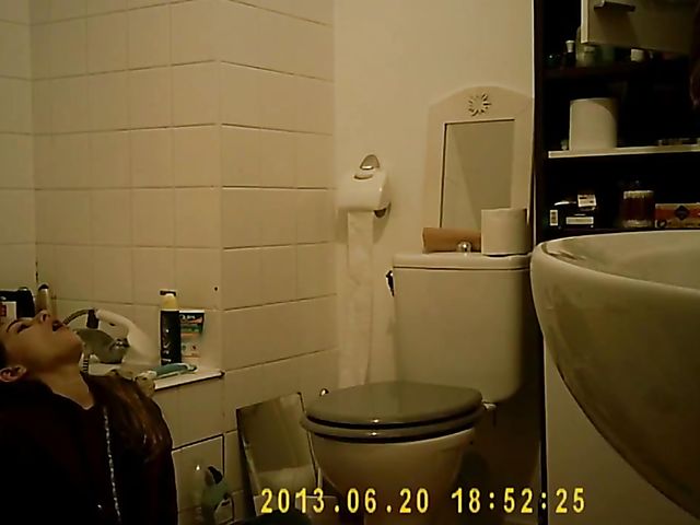 Skinny amateur masturbating in the bathroom