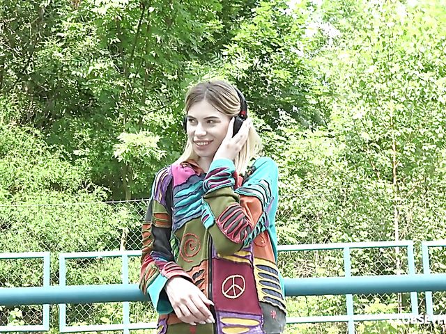 Public outdoor masturbation to music with Milena Devi