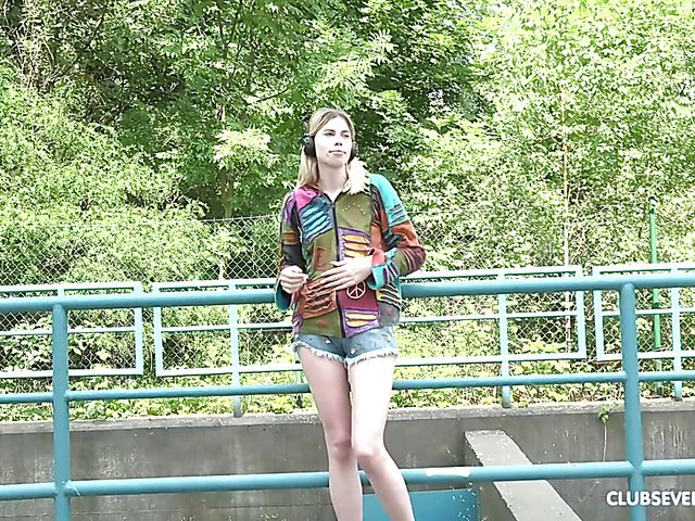 Public outdoor masturbation to music with Milena Devi