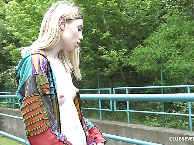 Public outdoor masturbation to music with Milena Devi
