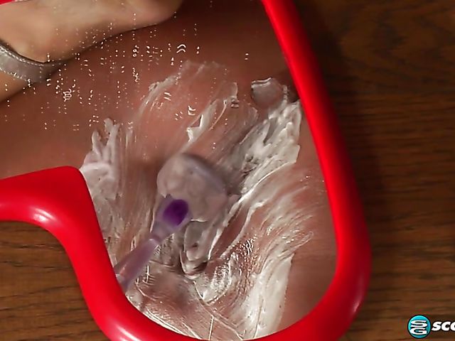 Huge tits solo brunette Arianna Sinn shaving and toying her pussy