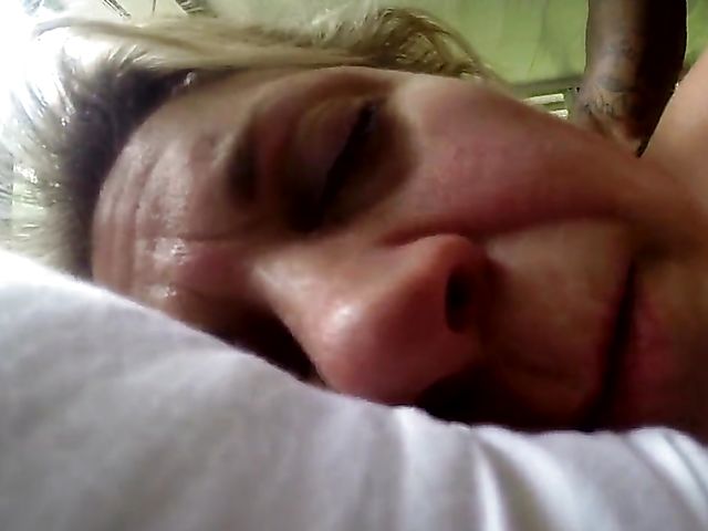 Amateur mom interracial sextape with her black lover