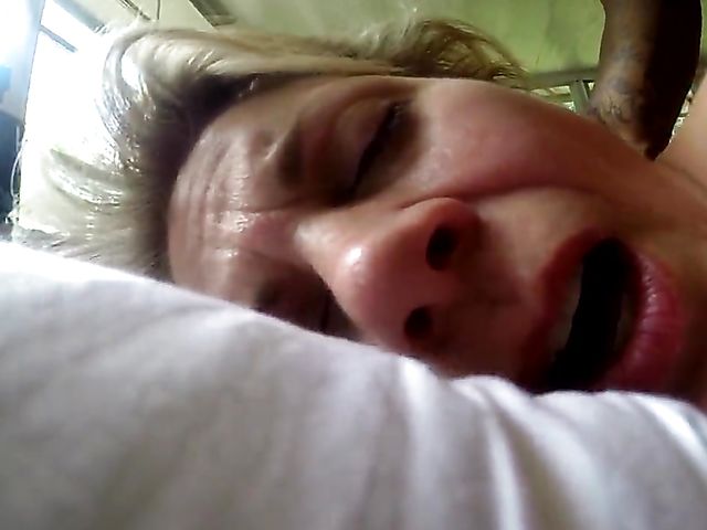 Amateur mom interracial sextape with her black lover