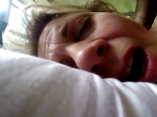 Amateur mom interracial sextape with her black lover