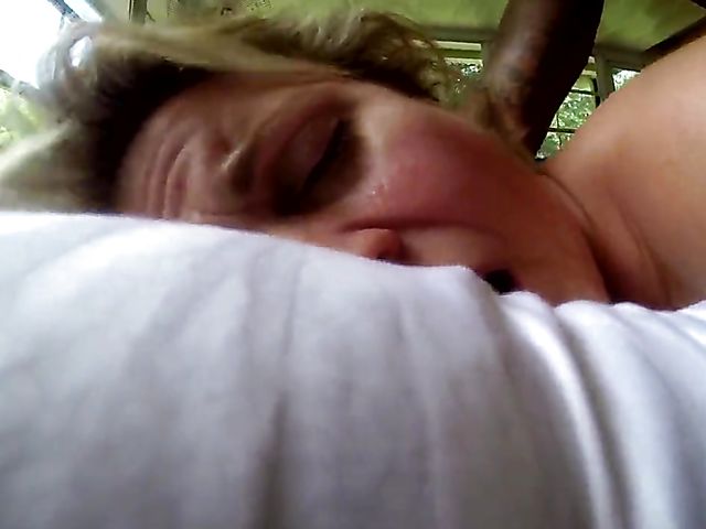 Amateur mom interracial sextape with her black lover