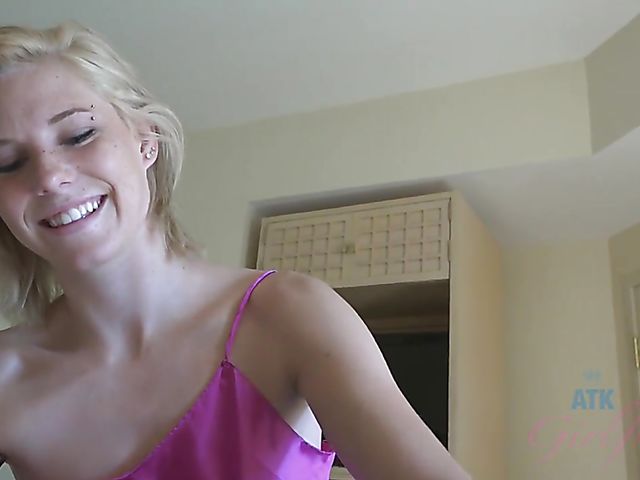 POV morning sex with blue eyed blonde girl Ella Woods