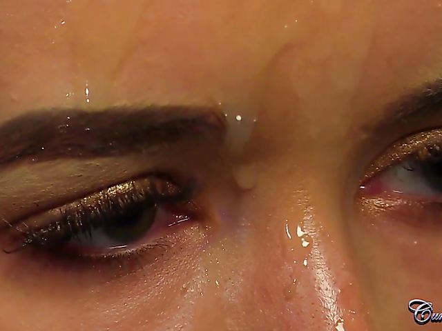 Blonde facial on her knees with Lana Harding