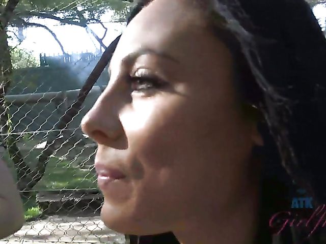 Nude wet brunette Gianna Nicole shaving pussy in the bathtub