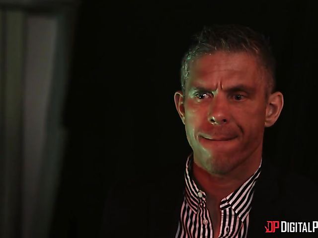 Busty DP slut Angela White gets double pounded in the club