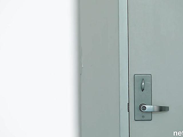 Black girl casting with a white prick drilling Kelly's cunt POV