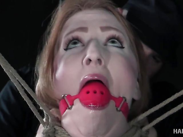 Hard tied slave with a pale big ass Sonia Harcourt