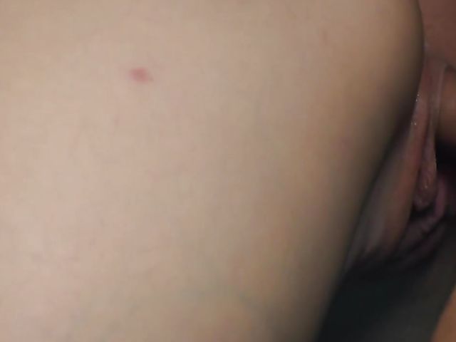 Young blonde Leyla Fiore and Porno Dan have a good time