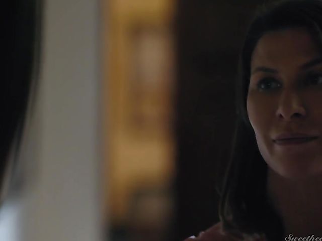 Moms Sovereign Syre and Ariel X lesbian strap on anal 