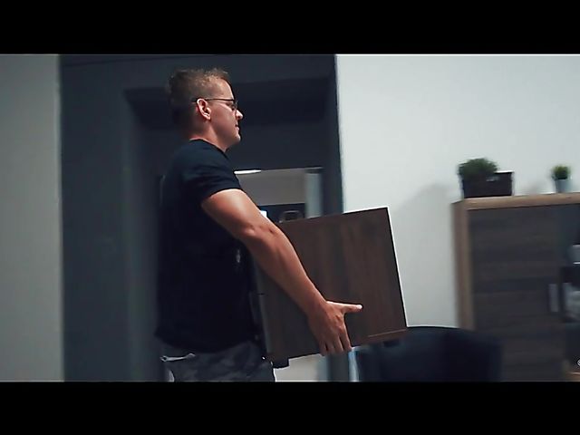 Behind the scenes of busty short hair blonde Skye Blue