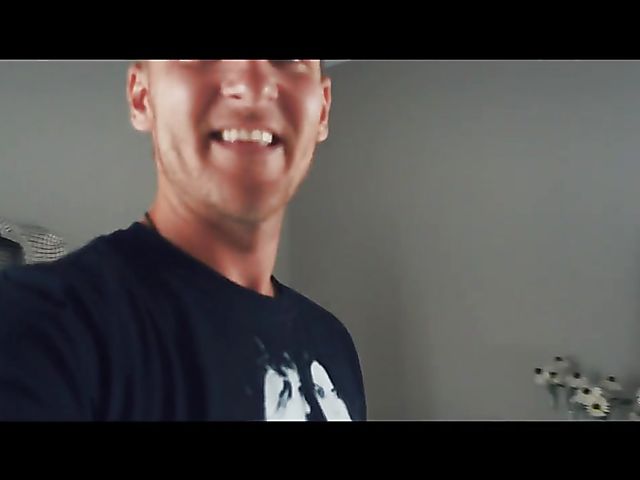 Behind the scenes of busty short hair blonde Skye Blue