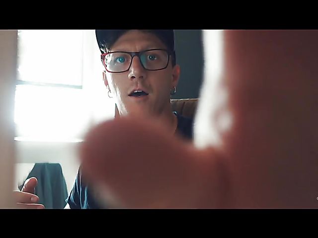 Behind the scenes of busty short hair blonde Skye Blue