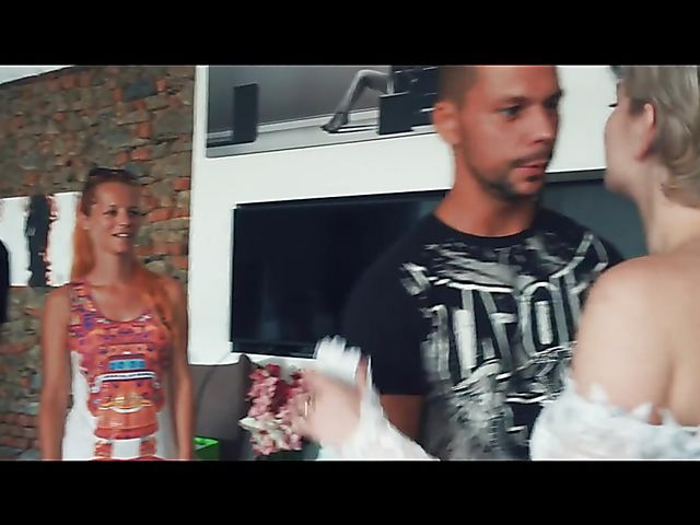 Behind the scenes of busty short hair blonde Skye Blue