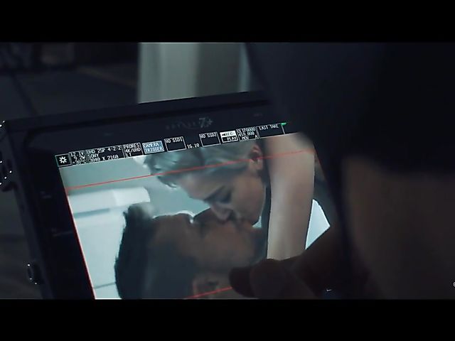 Behind the scenes of busty short hair blonde Skye Blue