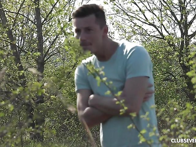 Teen outdoor fuck with Poppy Pleasure doing it in nature