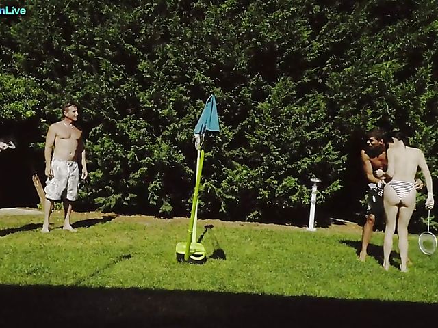 Nude sports and outdoor foursome with Antonia Sainz and Damaris X